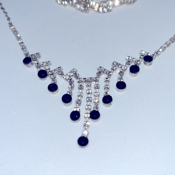 Sparkly Beaded Necklace and Bracelet - Picture 5 of 6